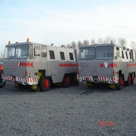 SCHEUERLE TRACTORS